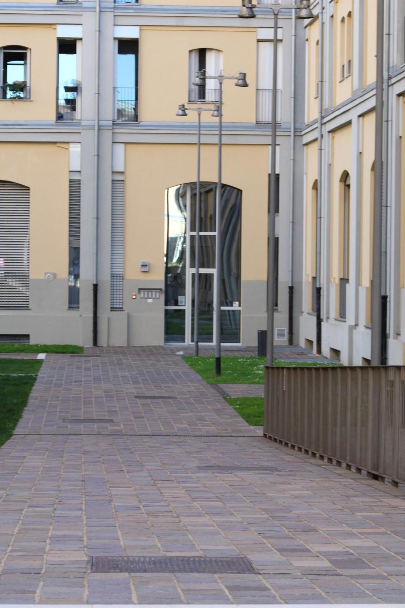 Milan Space Loft - Apartment Close To M5 Subway - Free Parking - Sky & Netflix Tv Εξωτερικό φωτογραφία